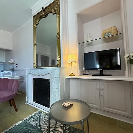 Renovation 2025 : T1 Bis Dans Ancien Palace Art Deco, Animaux Admis - Fr-1-555-112 Экс-ле-Бен